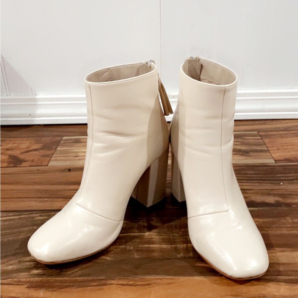Ankle boots